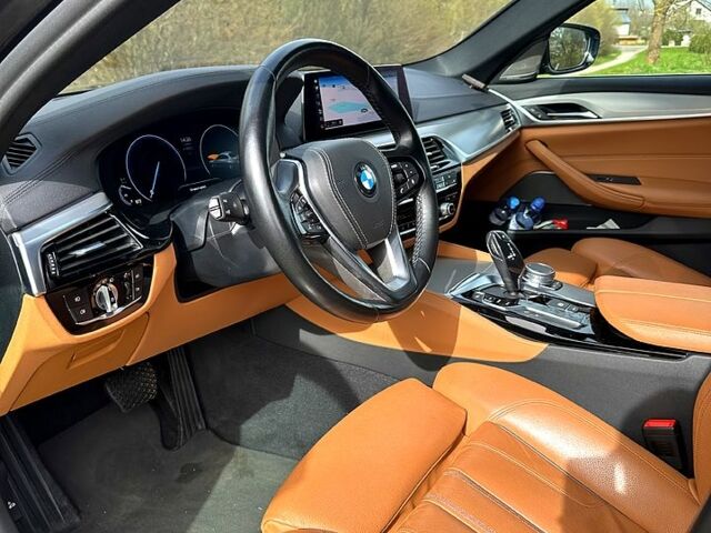 Сірий БМВ 5-series, об'ємом двигуна 2 л та пробігом 166 тис. км за 32000 $, фото 11 на Automoto.ua