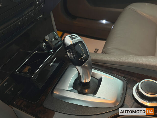 Серый БМВ 520, объемом двигателя 2 л и пробегом 255 тыс. км за 10200 $, фото 13 на Automoto.ua