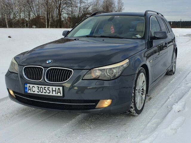 Серый БМВ 520, объемом двигателя 2 л и пробегом 310 тыс. км за 7900 $, фото 1 на Automoto.ua