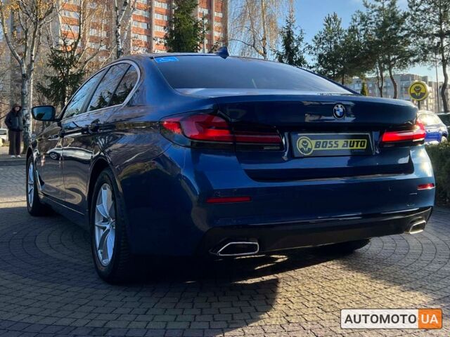 Синий БМВ 520, объемом двигателя 2 л и пробегом 24 тыс. км за 41999 $, фото 4 на Automoto.ua