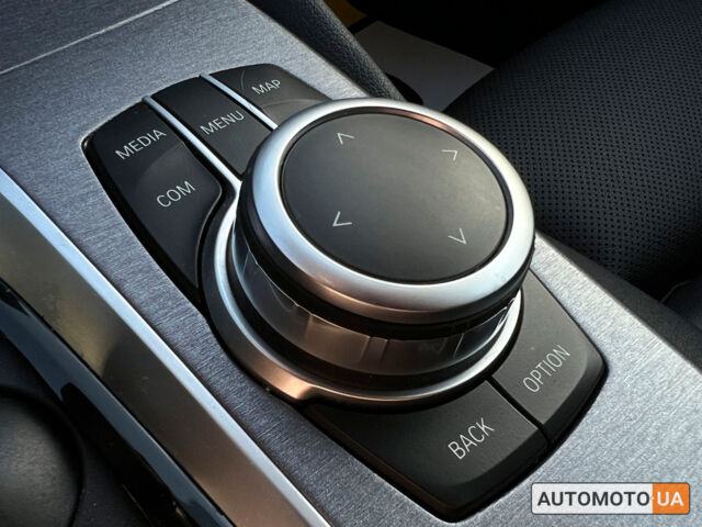 Синий БМВ 520, объемом двигателя 2 л и пробегом 24 тыс. км за 41999 $, фото 18 на Automoto.ua