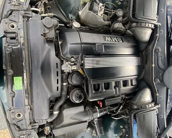 Зелений БМВ 520, об'ємом двигуна 2.2 л та пробігом 305 тис. км за 5600 $, фото 25 на Automoto.ua