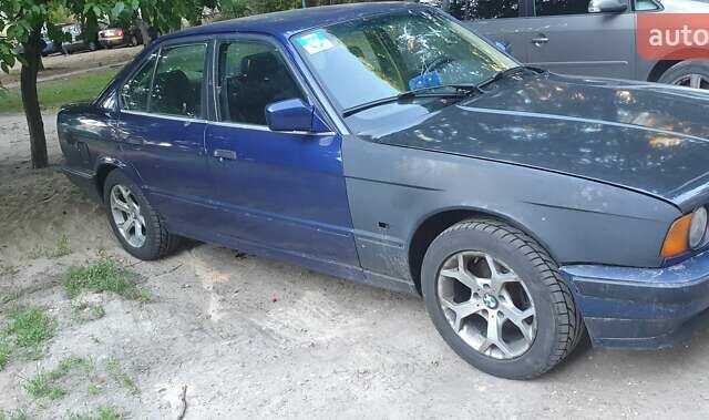 Синій БМВ 525, об'ємом двигуна 2.5 л та пробігом 250 тис. км за 3000 $, фото 21 на Automoto.ua
