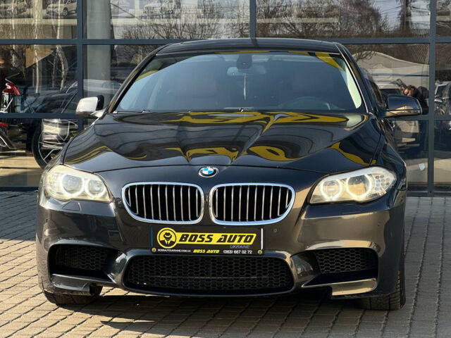 Серый БМВ 528, объемом двигателя 2 л и пробегом 210 тыс. км за 12800 $, фото 1 на Automoto.ua