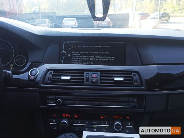 Серый БМВ 528, объемом двигателя 2 л и пробегом 163 тыс. км за 15600 $, фото 12 на Automoto.ua