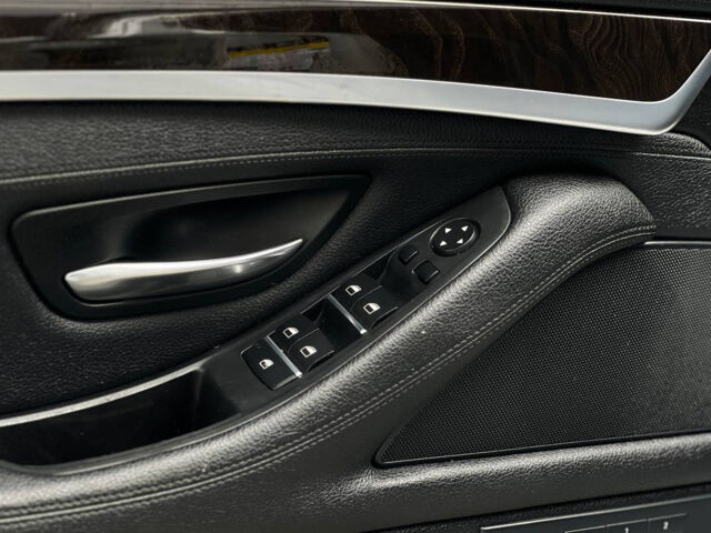 Серый БМВ 528, объемом двигателя 2 л и пробегом 216 тыс. км за 17500 $, фото 10 на Automoto.ua