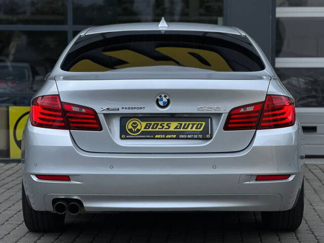 Серый БМВ 528, объемом двигателя 2 л и пробегом 216 тыс. км за 17500 $, фото 4 на Automoto.ua