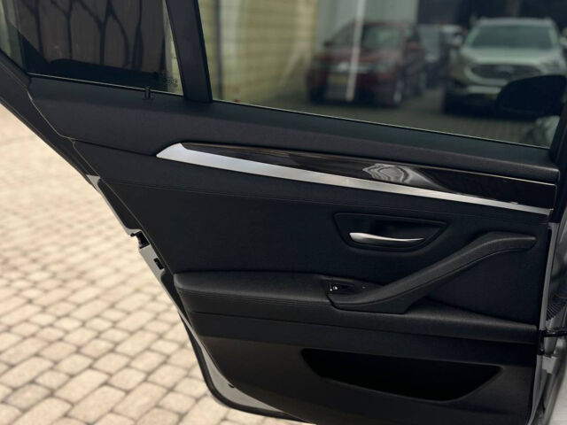 Серый БМВ 528, объемом двигателя 2 л и пробегом 216 тыс. км за 17500 $, фото 17 на Automoto.ua