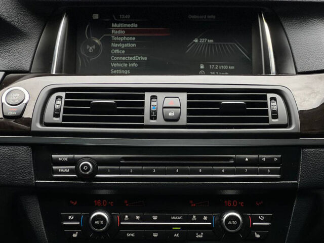 Серый БМВ 528, объемом двигателя 2 л и пробегом 216 тыс. км за 17500 $, фото 14 на Automoto.ua