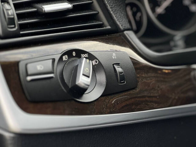 Серый БМВ 528, объемом двигателя 2 л и пробегом 216 тыс. км за 17500 $, фото 11 на Automoto.ua