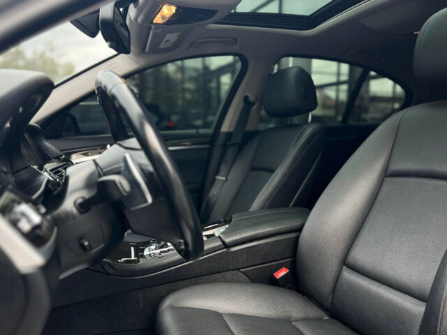 Серый БМВ 528, объемом двигателя 2 л и пробегом 216 тыс. км за 17500 $, фото 9 на Automoto.ua