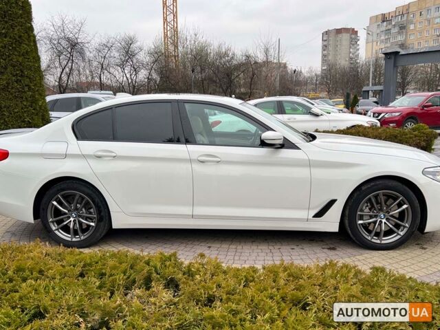 Желтый БМВ 530, объемом двигателя 2 л и пробегом 59 тыс. км за 30900 $, фото 7 на Automoto.ua