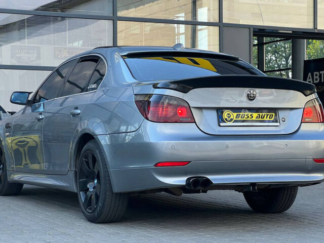 Серый БМВ 530, объемом двигателя 3 л и пробегом 327 тыс. км за 9500 $, фото 3 на Automoto.ua