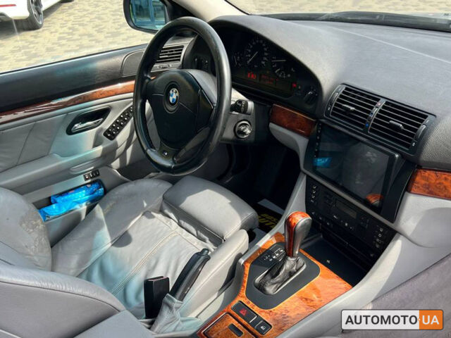 Сірий БМВ 530, об'ємом двигуна 3 л та пробігом 280 тис. км за 5800 $, фото 23 на Automoto.ua