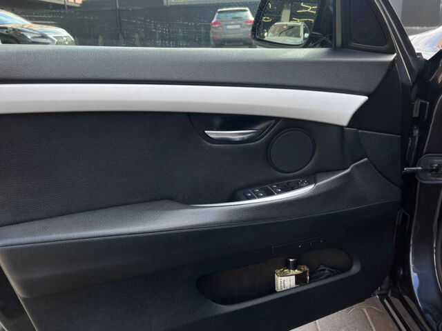 Серый БМВ 530, объемом двигателя 3 л и пробегом 271 тыс. км за 16000 $, фото 7 на Automoto.ua