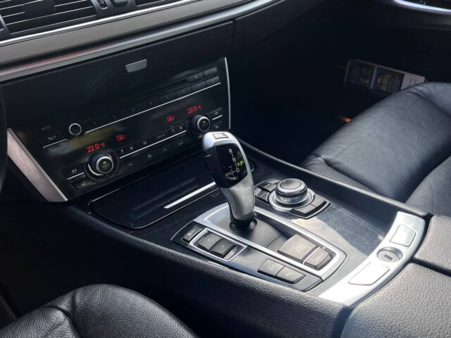 Серый БМВ 530, объемом двигателя 3 л и пробегом 271 тыс. км за 16000 $, фото 11 на Automoto.ua