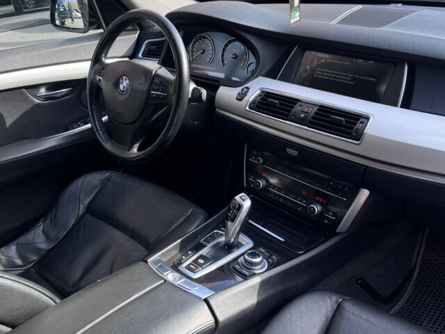 Серый БМВ 530, объемом двигателя 3 л и пробегом 271 тыс. км за 16000 $, фото 13 на Automoto.ua