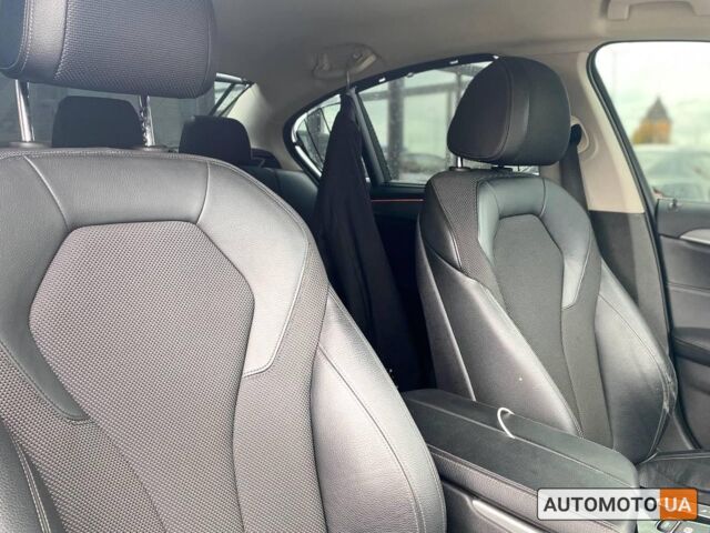 Синий БМВ 530, объемом двигателя 3 л и пробегом 143 тыс. км за 39000 $, фото 26 на Automoto.ua