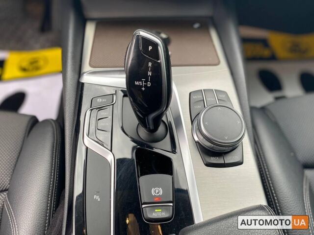 Синий БМВ 530, объемом двигателя 3 л и пробегом 143 тыс. км за 39000 $, фото 18 на Automoto.ua