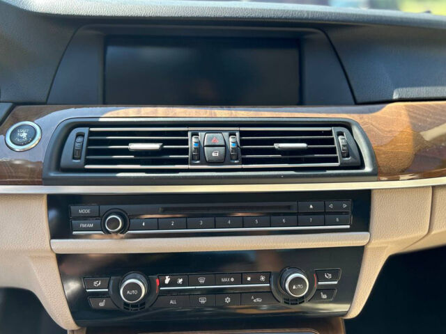 Сірий БМВ 535, об'ємом двигуна 3 л та пробігом 250 тис. км за 15450 $, фото 15 на Automoto.ua