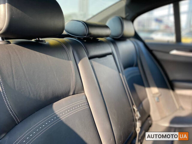 Синий БМВ 535, объемом двигателя 3 л и пробегом 160 тыс. км за 25700 $, фото 25 на Automoto.ua