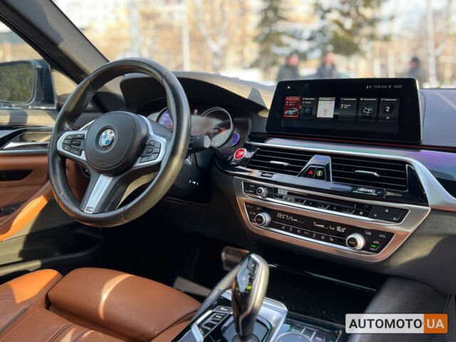 Сірий БМВ 540, об'ємом двигуна 3 л та пробігом 107 тис. км за 36600 $, фото 14 на Automoto.ua