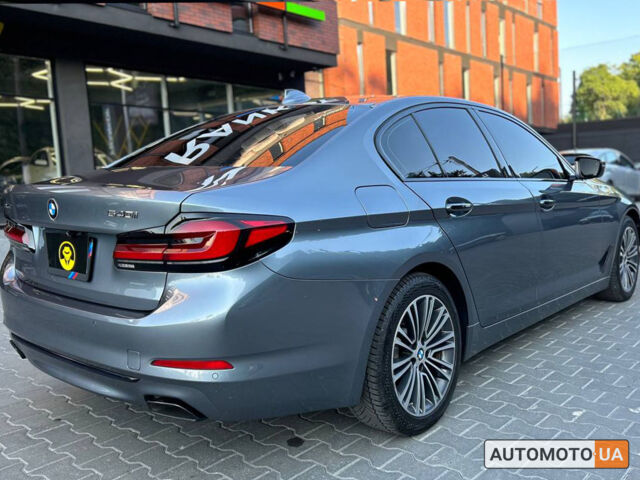 Серый БМВ 540, объемом двигателя 3 л и пробегом 133 тыс. км за 32000 $, фото 5 на Automoto.ua