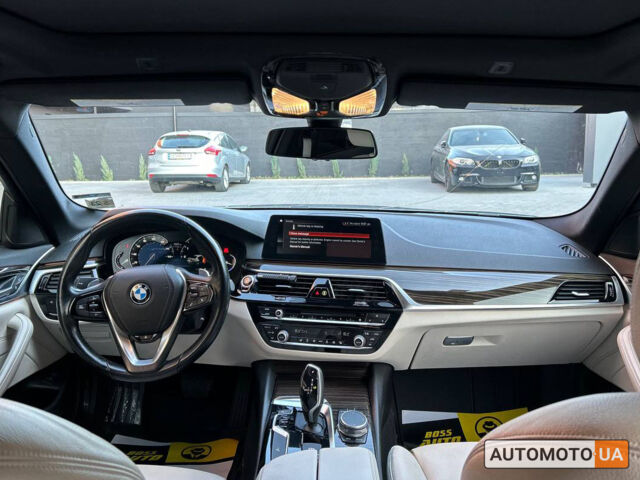 Серый БМВ 540, объемом двигателя 3 л и пробегом 133 тыс. км за 32000 $, фото 9 на Automoto.ua