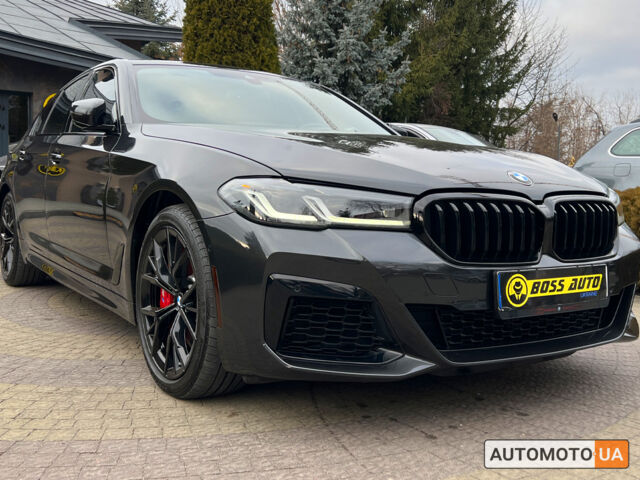 Серый БМВ 540, объемом двигателя 3 л и пробегом 25 тыс. км за 51800 $, фото 8 на Automoto.ua