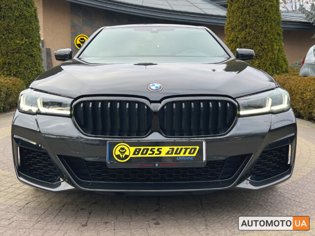 Серый БМВ 540, объемом двигателя 3 л и пробегом 25 тыс. км за 51800 $, фото 1 на Automoto.ua