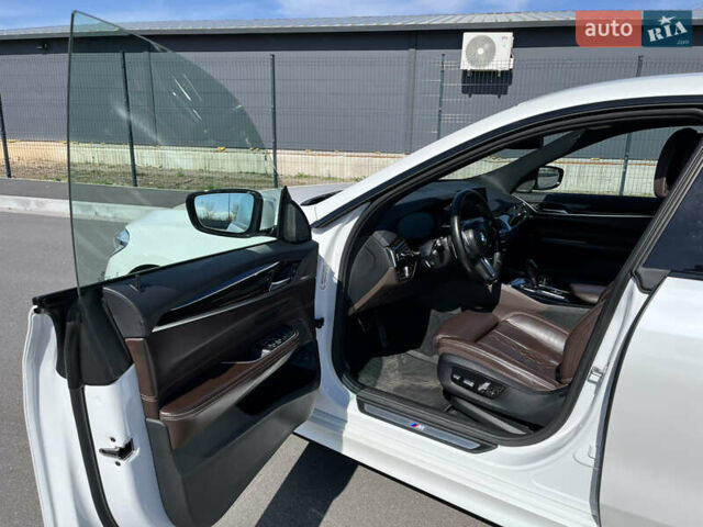 Белый БМВ 6 Серия ГТ, объемом двигателя 2.98 л и пробегом 130 тыс. км за 41000 $, фото 9 на Automoto.ua