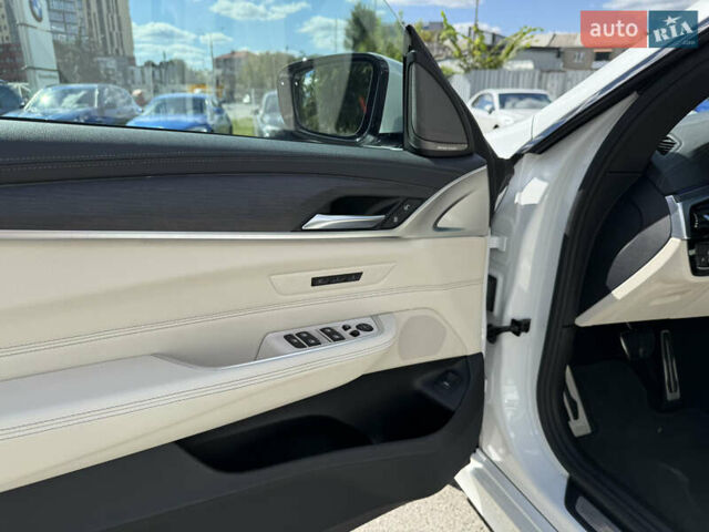 Белый БМВ 6 Серия ГТ, объемом двигателя 2 л и пробегом 82 тыс. км за 56500 $, фото 16 на Automoto.ua