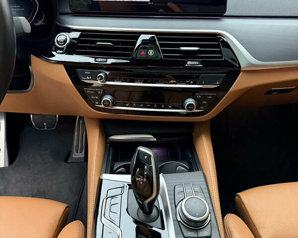 Чорний БМВ 6 Серія ГТ, об'ємом двигуна 2 л та пробігом 29 тис. км за 60000 $, фото 20 на Automoto.ua