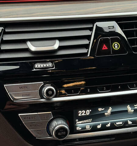 Черный БМВ 6 Серия ГТ, объемом двигателя 2 л и пробегом 27 тыс. км за 56000 $, фото 55 на Automoto.ua