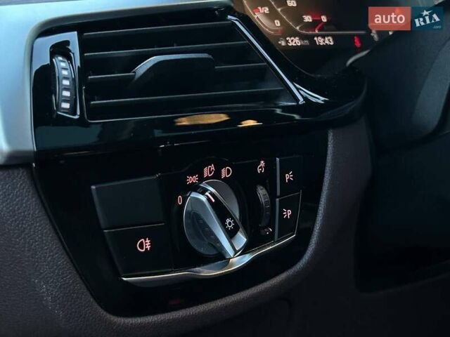 Червоний БМВ 6 Серія ГТ, об'ємом двигуна 2 л та пробігом 109 тис. км за 40999 $, фото 9 на Automoto.ua