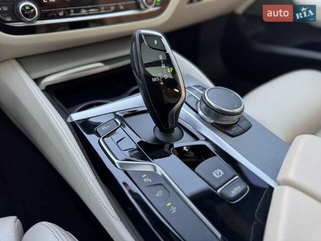 Серый БМВ 6 Серия ГТ, объемом двигателя 2.99 л и пробегом 113 тыс. км за 41990 $, фото 17 на Automoto.ua