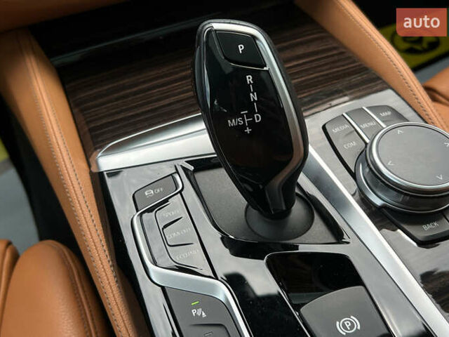 Серый БМВ 6 Серия ГТ, объемом двигателя 3 л и пробегом 54 тыс. км за 35900 $, фото 17 на Automoto.ua