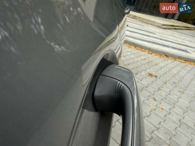 Сірий БМВ 6 Серія ГТ, об'ємом двигуна 2.99 л та пробігом 75 тис. км за 65000 $, фото 17 на Automoto.ua