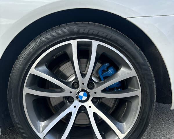 Белый БМВ 6 Серия, объемом двигателя 3 л и пробегом 160 тыс. км за 17900 $, фото 14 на Automoto.ua