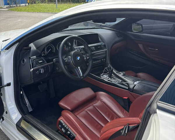 Білий БМВ 6 Серія, об'ємом двигуна 2.98 л та пробігом 128 тис. км за 17500 $, фото 10 на Automoto.ua