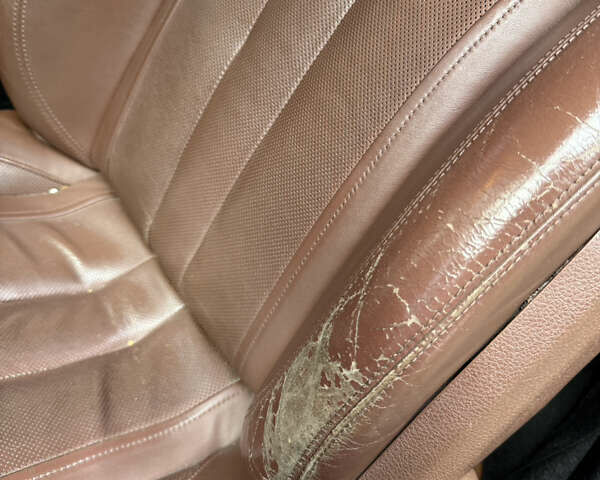 Білий БМВ 6 Серія, об'ємом двигуна 2.98 л та пробігом 164 тис. км за 19800 $, фото 7 на Automoto.ua