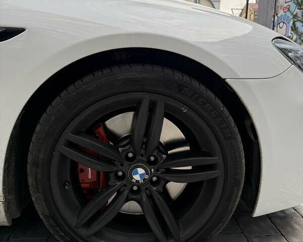 Білий БМВ 6 Серія, об'ємом двигуна 2.98 л та пробігом 164 тис. км за 19800 $, фото 4 на Automoto.ua