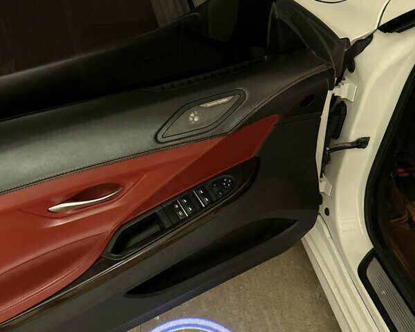 Белый БМВ 6 Серия, объемом двигателя 3 л и пробегом 139 тыс. км за 25900 $, фото 3 на Automoto.ua