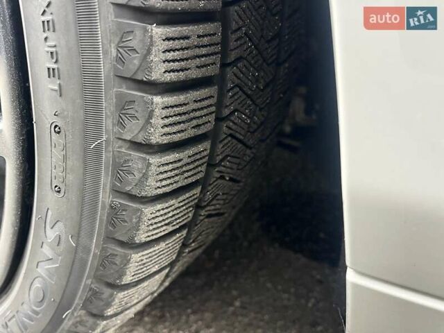 Белый БМВ 6 Серия, объемом двигателя 2.98 л и пробегом 92 тыс. км за 29999 $, фото 27 на Automoto.ua