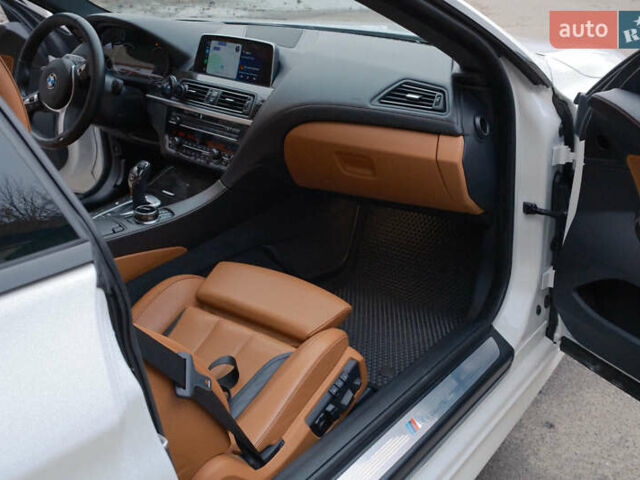 Белый БМВ 6 Серия, объемом двигателя 4.4 л и пробегом 75 тыс. км за 32000 $, фото 5 на Automoto.ua