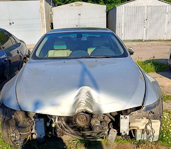 Бежевий БМВ 6 Серія, об'ємом двигуна 4.4 л та пробігом 142 тис. км за 6000 $, фото 1 на Automoto.ua