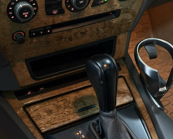 Черный БМВ 6 Серия, объемом двигателя 4.4 л и пробегом 130 тыс. км за 11000 $, фото 13 на Automoto.ua