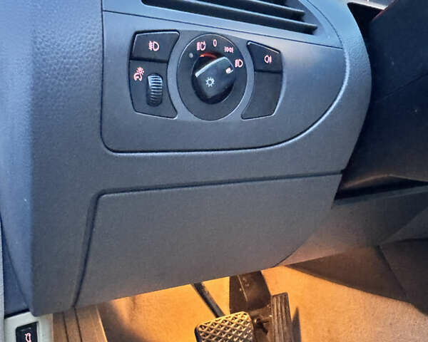 Черный БМВ 6 Серия, объемом двигателя 3 л и пробегом 133 тыс. км за 10500 $, фото 22 на Automoto.ua