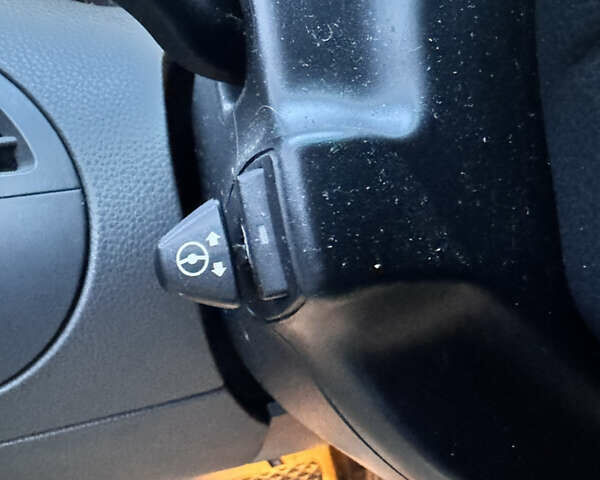 Черный БМВ 6 Серия, объемом двигателя 3 л и пробегом 133 тыс. км за 10500 $, фото 21 на Automoto.ua