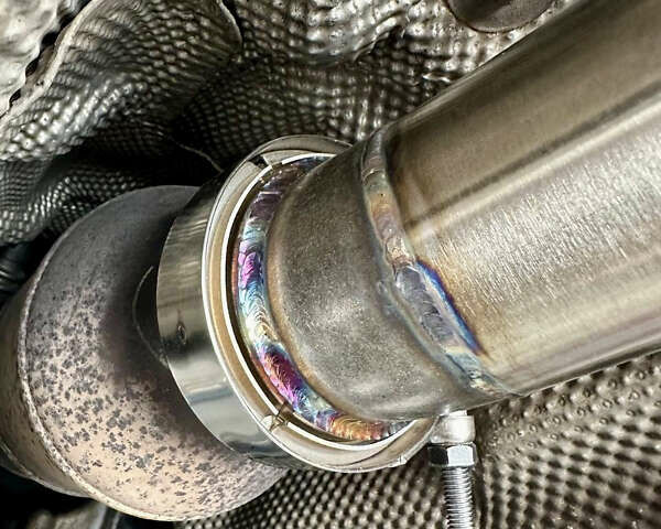 Черный БМВ 6 Серия, объемом двигателя 4.8 л и пробегом 240 тыс. км за 15000 $, фото 40 на Automoto.ua